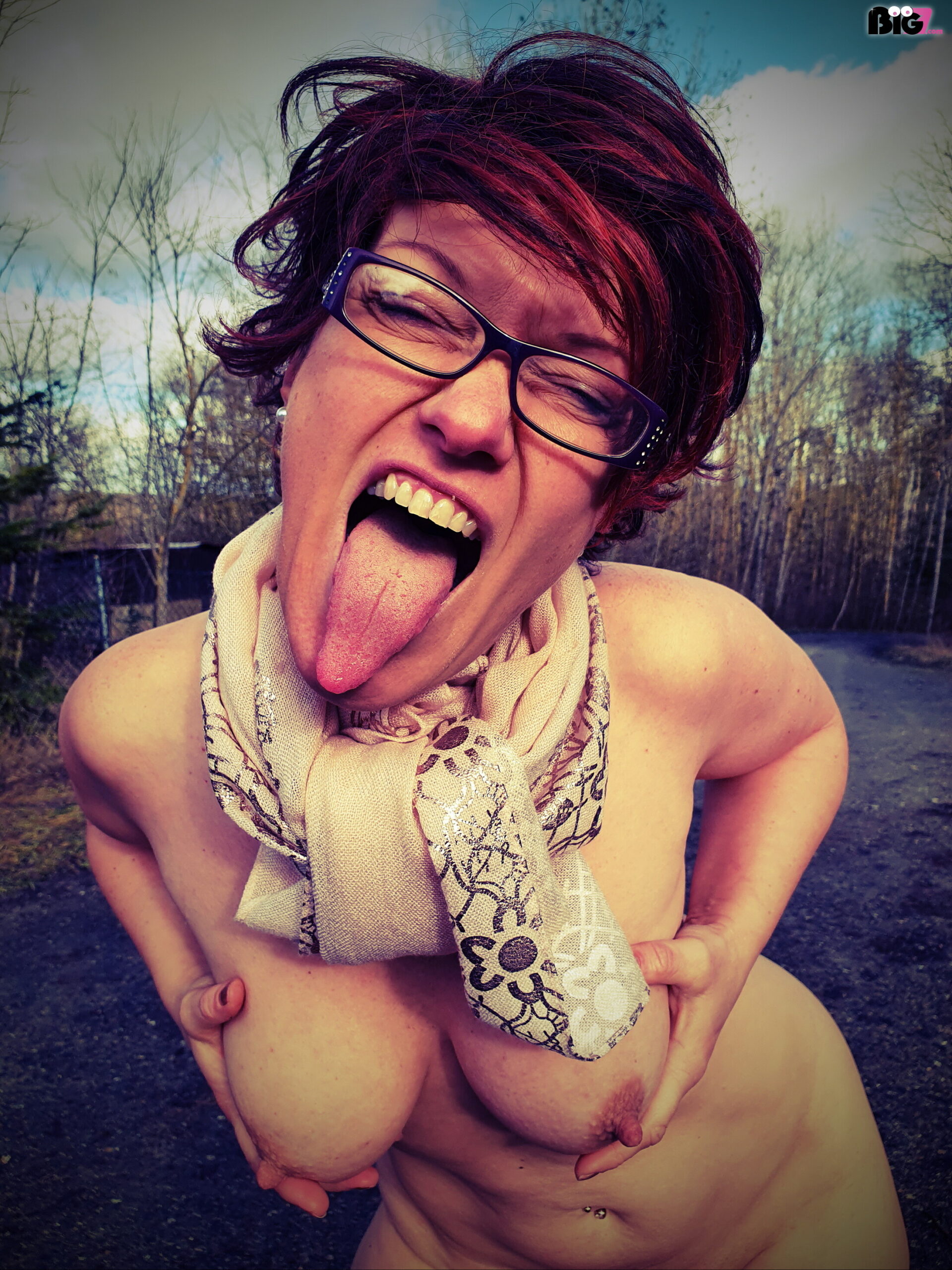 Popp-Sylvie - private Porno Darstellerin- 69, Analsex, Ass to Mouth, Zeigen in der Öffentlichkeit, Sexspielzeuge, Gegenstände einführen, Massenbesamung / Bukkake, Deepthroating (Hardcore Blasen), Face-Sitting, Interracial, Große Schwänze, Lesbische Spiele, Swingen, Dreier , Doppelte Penetrationen, Gruppensex , Sex-Parties, High-Heels, Natursekt aktiv, Wachs-Spiele, Vorführung, Fisting
