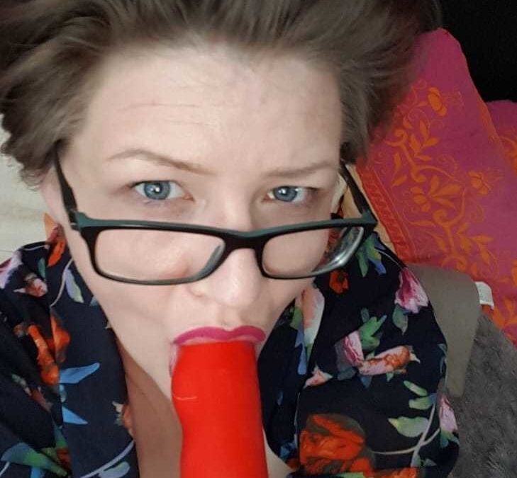 Lola-Lipstick - Amateur Porno Darsteller