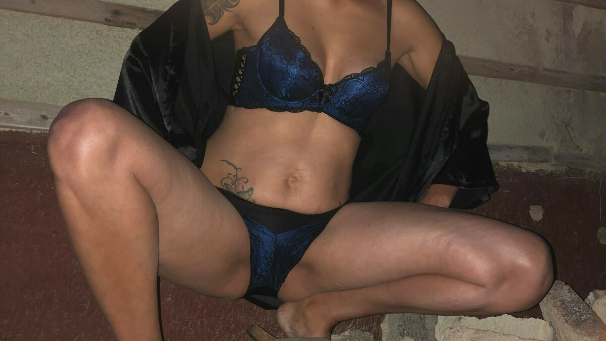 Sexy-Dany - private Porno Darstellerin- 69, Dirtytalk, Analsex, Zungen-Analsex aktiv, Zungen-Analsex passiv, Anal-Dehnungen aktiv, Anal-Dehnungen passiv, Ass to Mouth, Zeigen in der Öffentlichkeit, Sexspielzeuge, Gegenstände einführen, Tittenfick, Massenbesamung / Bukkake, Deepthroating (Hardcore Blasen), Rimming (Polecken), Gesichtsbesamung, Face-Sitting, Eier lecken, Creampie, Interracial, Swingen, Rollenspiele, Dreier , Doppelte Penetrationen, Gruppensex , Sex-Parties, Nylon-Strapserotik, High-Heels, Fuß-Fetisch, Lack,Leder, Latex, Doktor-Spiele, Natursekt passiv, Gothic, Wachs-Spiele, Entführungsspiele, Devote Rollen, Dominante Rollen, Demütigung, Bondage, Rohrstockerziehungen, Spanking, CBT (Schwanz- und Hodenzüchtigung), Spitting, Keuschhaltung, Nadeln, Psychofolter, Rasur, Schulerziehung, Versklavung aktiv , Versklavung passiv, Verhöre, Vorführung, Eingipsen, Partnererziehung, Fisting, Trampling