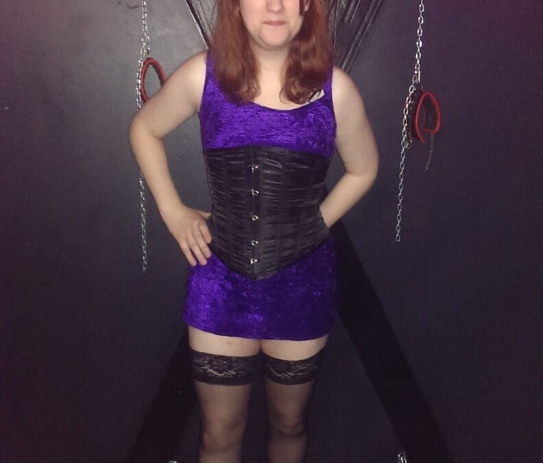 Bizarr_schlampe Kitty



Ich sehne Mich nach einer dunklen Versuchung. Danach, mich dir vollkommen inzugeben, auszuliefern in lustvollem Orgasmus gefangen zu sein , an meine Grenzen zu gehen und vielleicht auch darüber hinaus.

Frau mit Schwanz, Brust 85B, jung erfahrende SM-lerin, aufgeschlossen, meine steht neugierig spontane Art ist einzigartig, rede nicht viel, das heiß aber nicht Das ich leis war.

Suche Züchterin, Dominate Herrin die gemeinsam Vorlieben, Interesste jeder Zeit aus leben an den Tag wo es möglich ist. Um diese Sehnsucht was von dem BDSM aus geht zustimmen. Zu dem hingegen, treue und das recht gesund zu bleiben, ebenso wichtige ist. wie Zukünftigen

Erziehung zur pet "hucow" "adult" "Gummi Puppe" ... meine Erziehung zu devote, gehorsam, "pet-Sklavin" in Ihrerin eigene vorstehlungen der Erziehung entsprechen berücksichtigt..

Meine größte Passion gilt den Rollen(spielen) besonderer Art, denen ich kreativ und phantasievoll Leben einhauche und damit lange ersehnten Träumen ein Gesicht gebe.



Erfahrung mit :

Flag Hand • Rohrstock/Gerte • Single Tail/Katze • Flogger • Klammern • Wachs • Bondage •

NS • Anal Dehnung • Vorführung • Verleih • Tunnelspiele • 24/7 .... das mir weite Erfahrung zuteil werden.



Tabus werden beachte - nicht in programm:

kein ficken, Blut und blutergüse, alles was in die Toilette gehört "Kotze, KV, NS", alles Ungesetzliches "unter 18, Kinder, Tiere


Kostenlose Kontakt wenn ich eine Botschaft hinter lies.