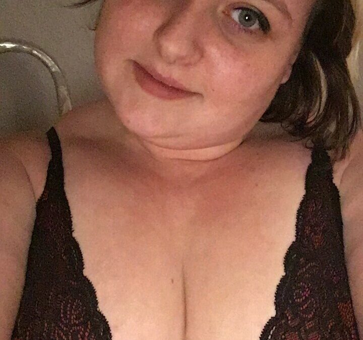 SweetStar1904 - private Porno Darstellerin- 69, Dirtytalk, Sexspielzeuge, Tittenfick, Gesichtsbesamung, Face-Sitting, Eier lecken, Große Schwänze, Rollenspiele, Doppelte Penetrationen, Fuß-Fetisch, Devote Rollen, Dominante Rollen, Fisting