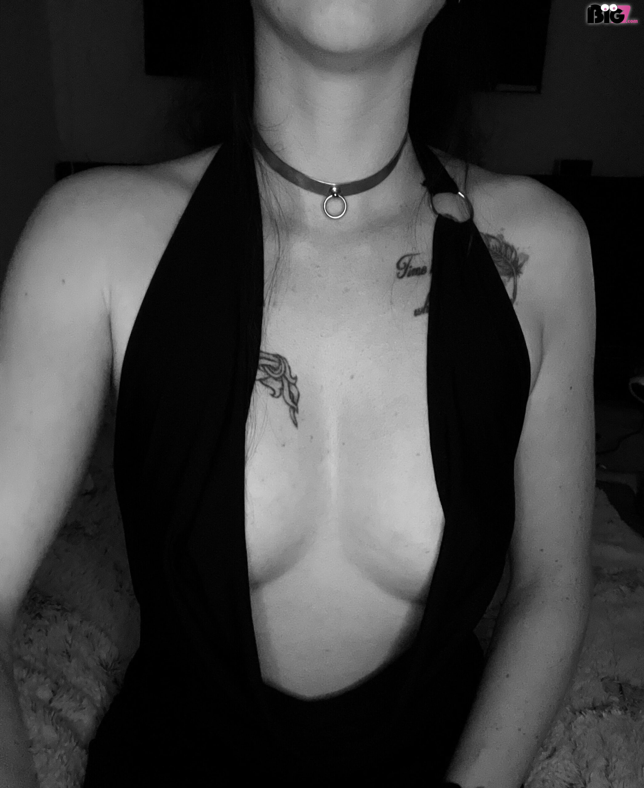 Obscuria - private Porno Darstellerin- Rollenspiele, High-Heels, Fuß-Fetisch, Dominante Rollen, Bondage