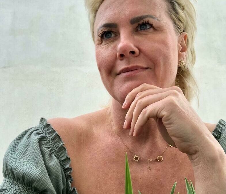 AdeleMILF - Amateur Porno Darsteller