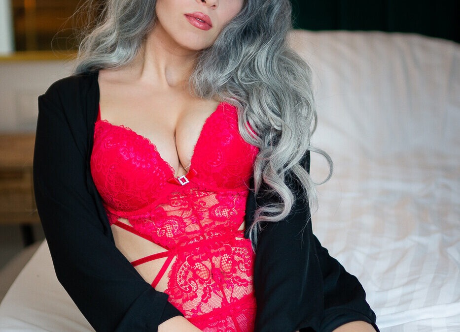 CorneliaFun - Amateur Porno Darsteller