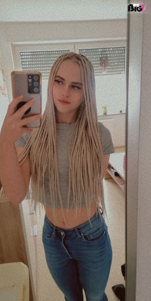 o 1d09b30b252f9582e75b5ee4ba94235b - Littleblondie