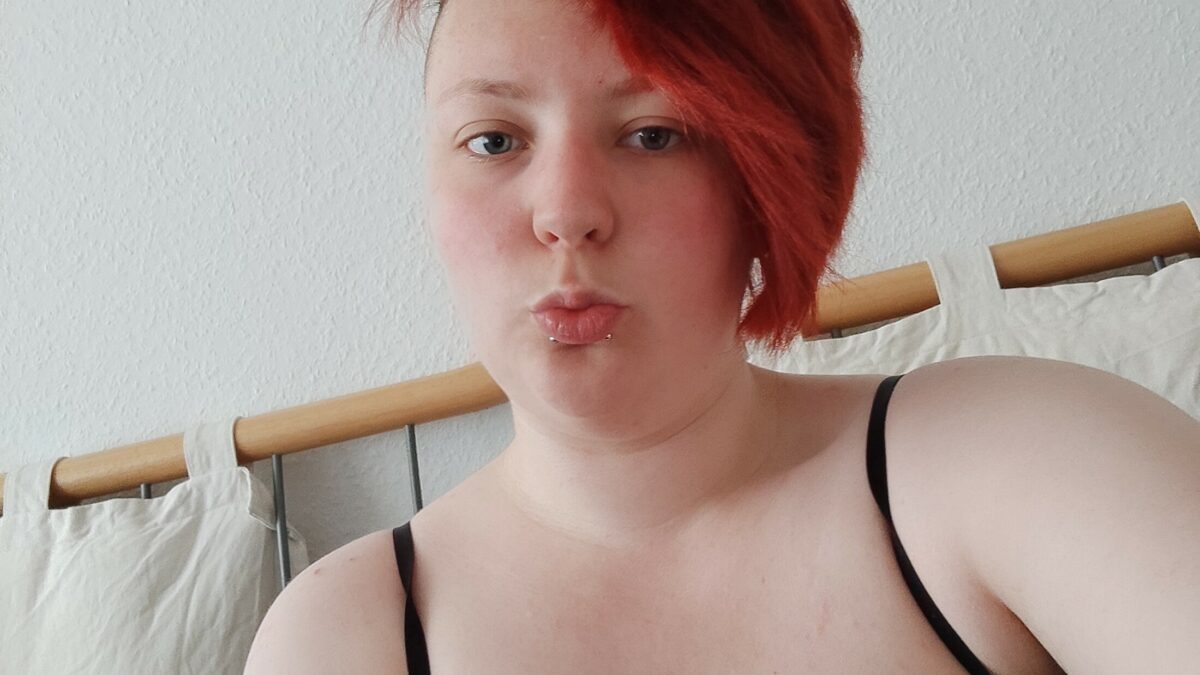Isabella02 - private Porno Darstellerin- 69, Dirtytalk, Sexspielzeuge, Deepthroating (Hardcore Blasen), Große Schwänze, Rollenspiele, Doktor-Spiele, Dominante Rollen, Bondage, Spanking, Rasur, Fisting