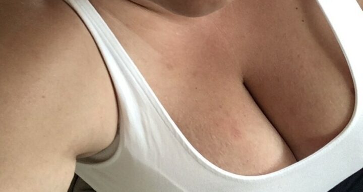 honeybonny7 - private Porno Darstellerin- 69, Girlfriendsex, Dirtytalk, Analsex, Anal-Dehnungen passiv, Zeigen in der Öffentlichkeit, Sexspielzeuge, Tittenfick, Rollenspiele, Doppelte Penetrationen, High-Heels, Lack,Leder, Latex, Doktor-Spiele, Dominante Rollen, Bondage