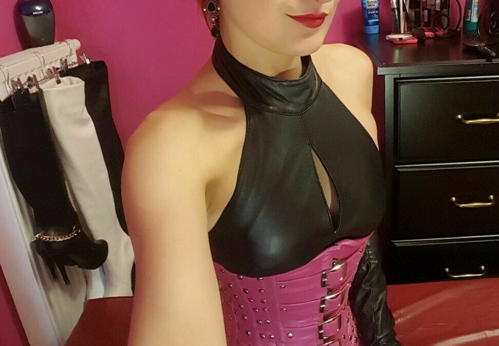 FetishQueenofPain - Amateur Porno Darsteller
