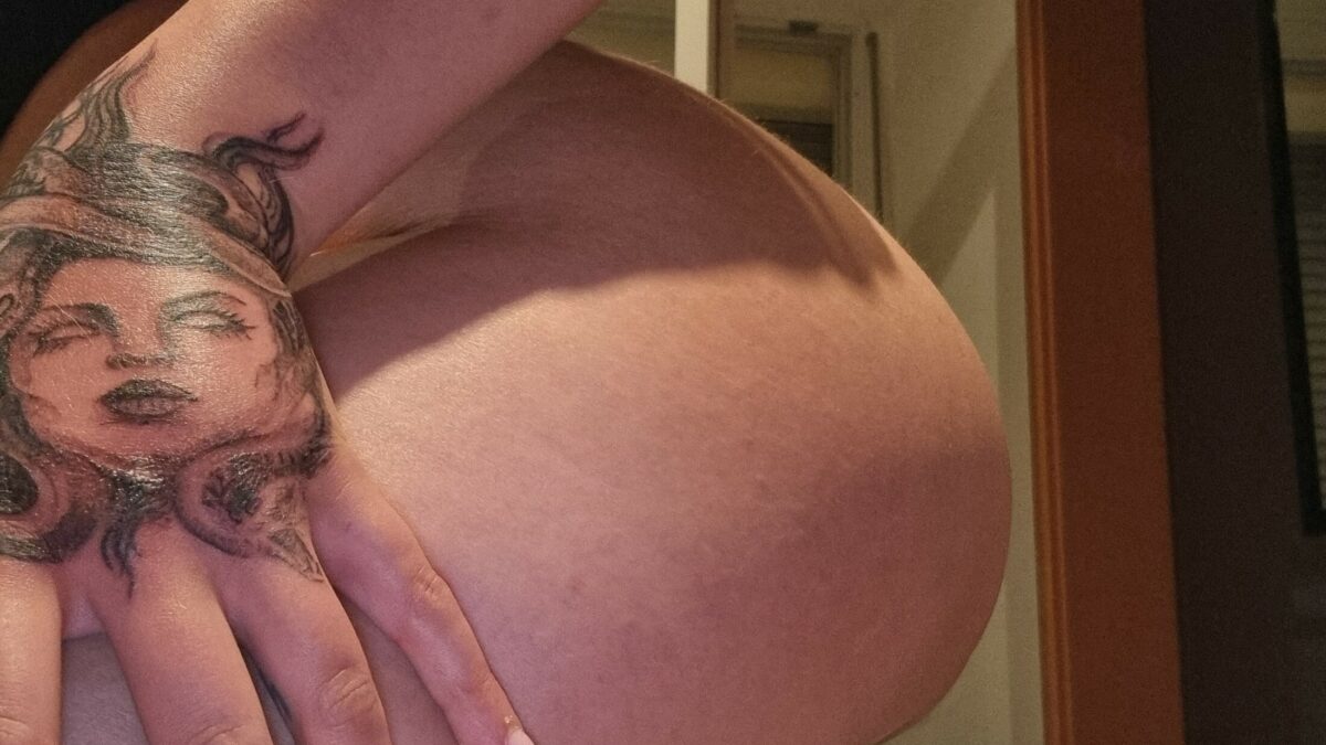 wet-brownie - private Porno Darstellerin- 69, Dirtytalk, Deepthroating (Hardcore Blasen), Gesichtsbesamung, Große Schwänze, Lesbische Spiele, Dreier