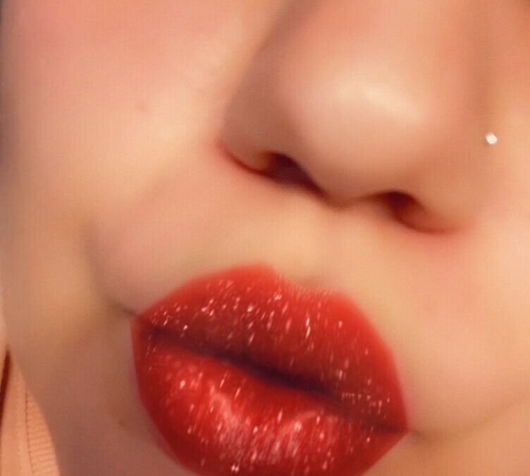 BabyS - private Porno Darstellerin- 69, Dirtytalk, Tittenfick, Deepthroating (Hardcore Blasen), Gesichtsbesamung, Face-Sitting, Eier lecken, Große Schwänze, Lesbische Spiele, Rollenspiele, Dreier , Fuß-Fetisch, Devote Rollen