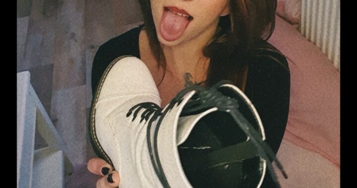MissPsycho - private Porno Darstellerin- Lack,Leder, Latex, Natursekt aktiv, Wachs-Spiele, Dominante Rollen, Demütigung, CBT (Schwanz- und Hodenzüchtigung), Keuschhaltung, Psychofolter, Schulerziehung, Versklavung aktiv , Verhöre, Vorführung, Eingipsen, Partnererziehung, Fisting