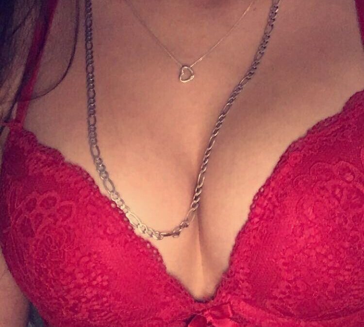 SexyBabeLaura - Amateur Porno Darsteller