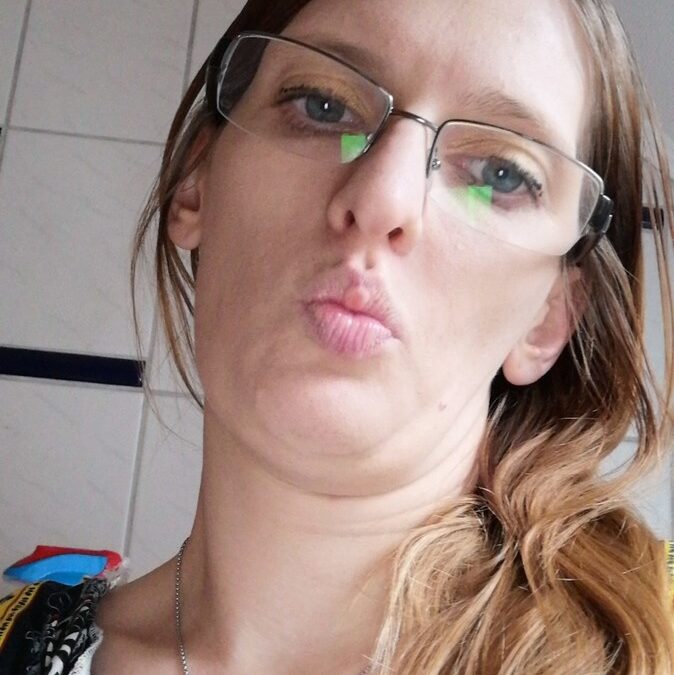 Sandra_love - private Porno Darstellerin- 69, Dirtytalk, Analsex, Swingen, Rollenspiele, Dreier