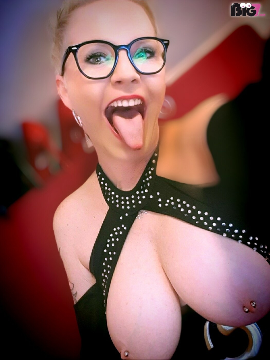o 34de3a5261e193c3da0d95eaefdc1a39 - LiveMilf