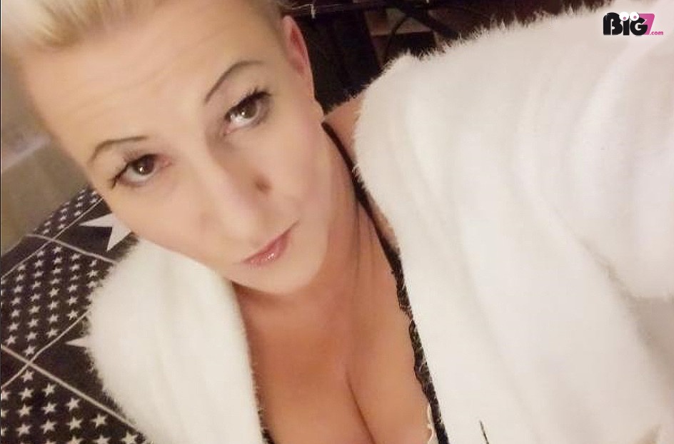 Milfsklavin40 - private Porno Darstellerin- 69, Dirtytalk, Analsex, Zungen-Analsex passiv, Ass to Mouth, Sexspielzeuge, Gegenstände einführen, Massenbesamung / Bukkake, Deepthroating (Hardcore Blasen), Creampie, Große Schwänze, Lesbische Spiele, Doppelte Penetrationen, Lack,Leder, Latex, Doktor-Spiele, Natursekt passiv, Wachs-Spiele, Entführungsspiele, Devote Rollen, Demütigung, Bondage, Spanking, Versklavung passiv, Vorführung, Mumifizierung, Fisting