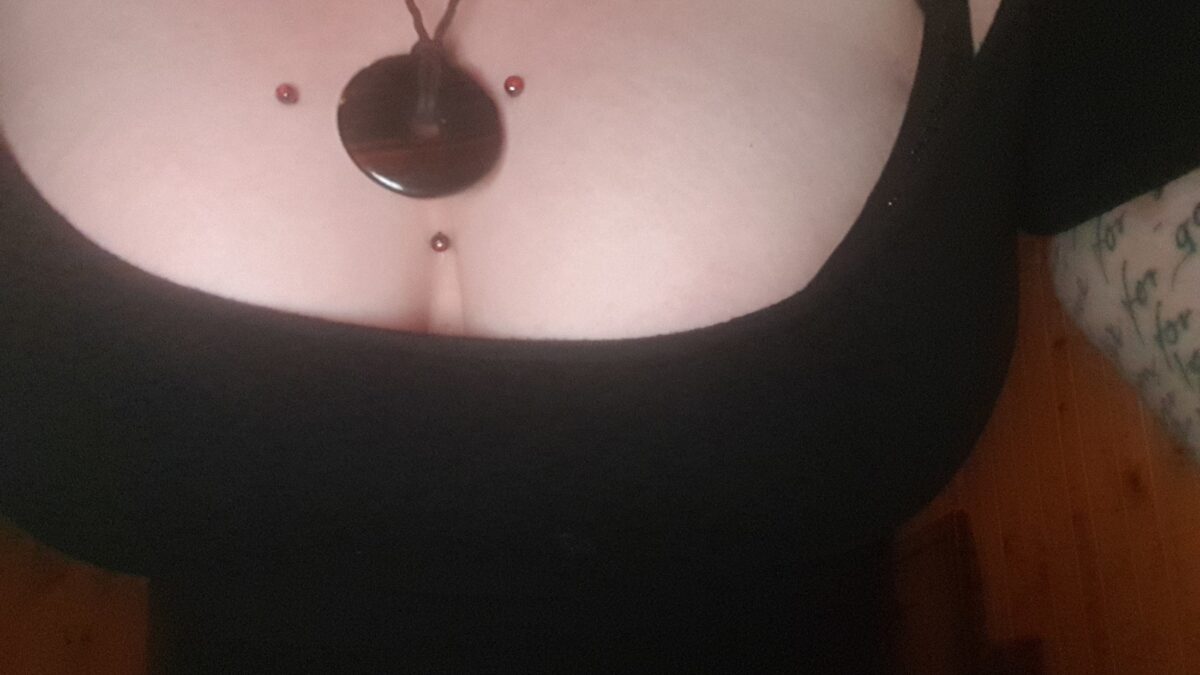 Cherrymoon - private Porno Darstellerin- Dirtytalk, Große Schwänze, Rollenspiele, Doktor-Spiele