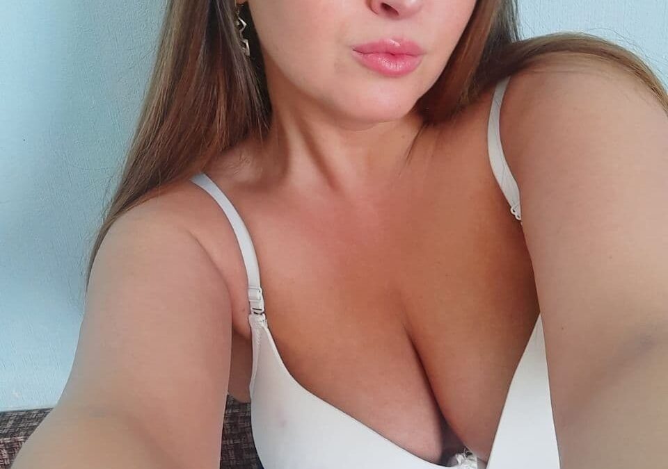 AliceXXX - private Porno Darstellerin-