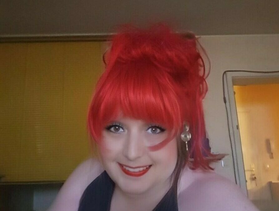 hallo ihr lieben.bin die mollige Mandy mit grossem breiten popo und dicken schenkeln. bin immer ganz weich glatt und zart. ich reite blase und schlucke auch mal ganz gern wenn du es möchtest.bin auch sonst offen für viele aussergewöhnliche sexspielchen und fantasien.ich mag outdoor.....ns.....bondage....sex im stehen von hinten und vieles andere..ich bin auch real als mädchen unterwegs .also trau dich und schreib mich an.....lg Mandy