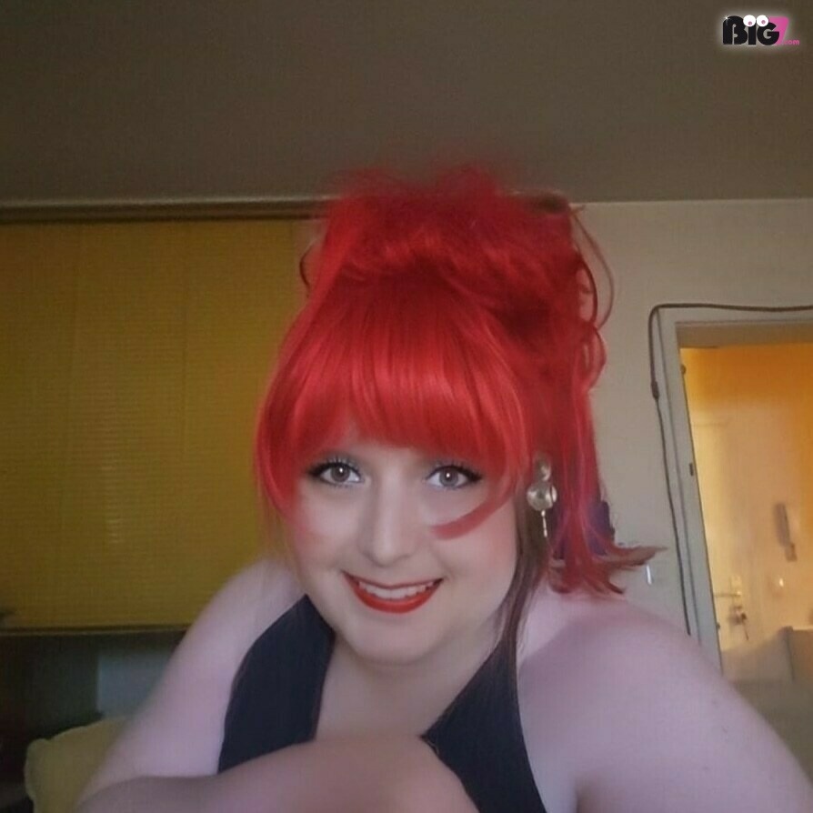 hallo ihr lieben.bin die mollige Mandy mit grossem breiten popo und dicken schenkeln. bin immer ganz weich glatt und zart. ich reite blase und schlucke auch mal ganz gern wenn du es möchtest.bin auch sonst offen für viele aussergewöhnliche sexspielchen und fantasien.ich mag outdoor.....ns.....bondage....sex im stehen von hinten und vieles andere..ich bin auch real als mädchen unterwegs .also trau dich und schreib mich an.....lg Mandy