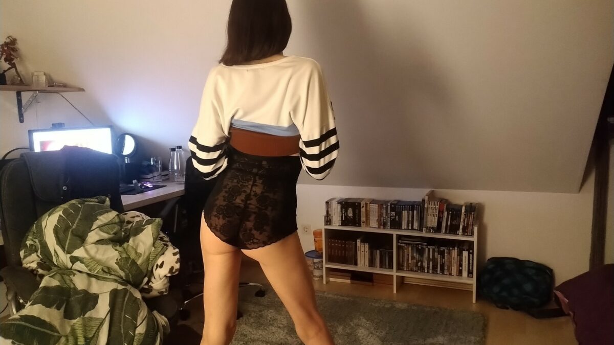 Hey ! ich war länger nicht mehr hier, jetzt bin ich aber wieder da :)