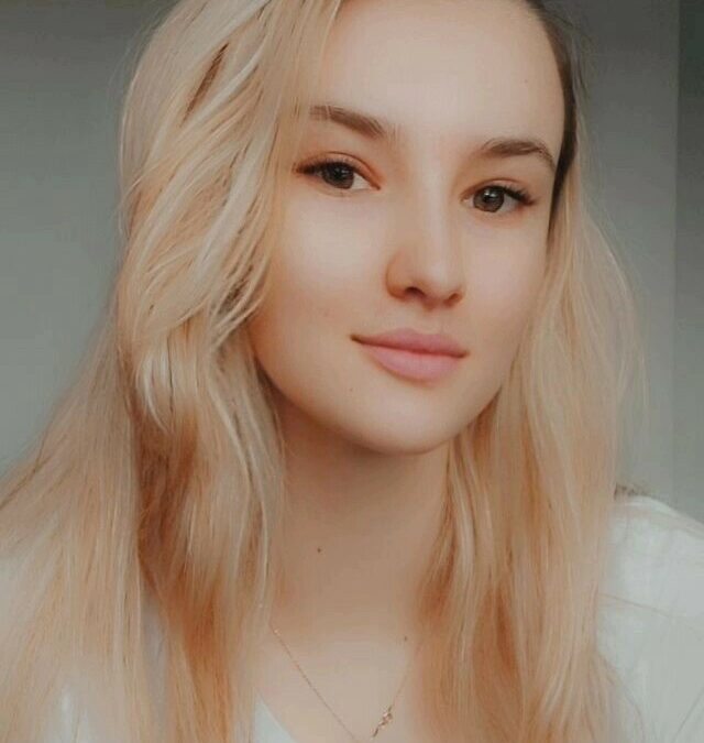 FrancesGlow - Amateur Porno Darsteller