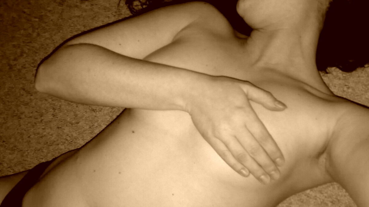 Fiona88 - private Porno Darstellerin- 69, Dirtytalk, Analsex, Zungen-Analsex passiv, Sexspielzeuge, Tittenfick, Face-Sitting, Eier lecken, Große Schwänze, Rollenspiele, Dreier , Doppelte Penetrationen, Nylon-Strapserotik, High-Heels, Fuß-Fetisch, Lack,Leder, Latex, Natursekt aktiv, Maskenspiele, Devote Rollen, Dominante Rollen, Demütigung, Bondage, Rohrstockerziehungen, Keuschhaltung, Versklavung aktiv , Verhöre