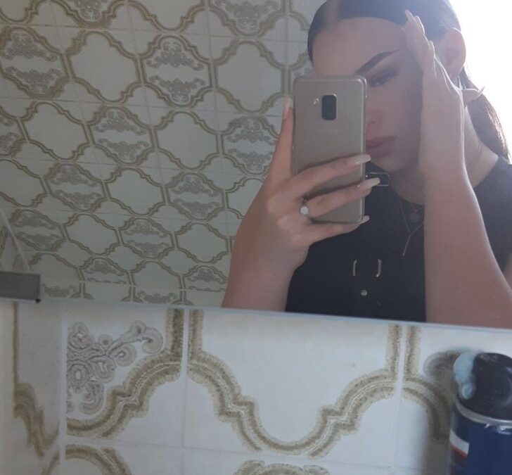 Lilipussy19 - Amateur Porno Darsteller