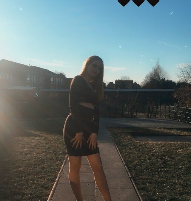 Kahlan - private Porno Darstellerin-