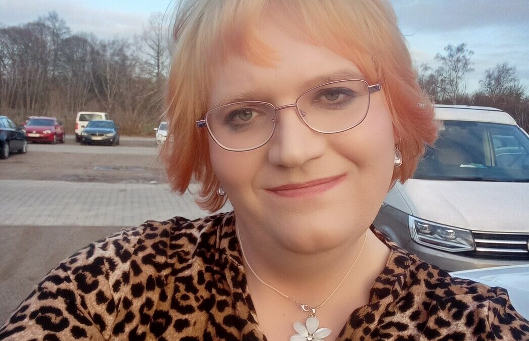 Anna-TS-123 - private Porno Darstellerin- 69, Girlfriendsex, Analsex, Zungen-Analsex passiv, Anal-Dehnungen aktiv, Anal-Dehnungen passiv, Sexspielzeuge, Gegenstände einführen, Tittenfick, Deepthroating (Hardcore Blasen), Gesichtsbesamung, Face-Sitting, Eier lecken, Creampie, Interracial, Große Schwänze, Große Brüste, Lesbische Spiele, Rollenspiele, Dreier , Doppelte Penetrationen, Gruppensex , Natursekt aktiv, Natursekt passiv, Fisting
