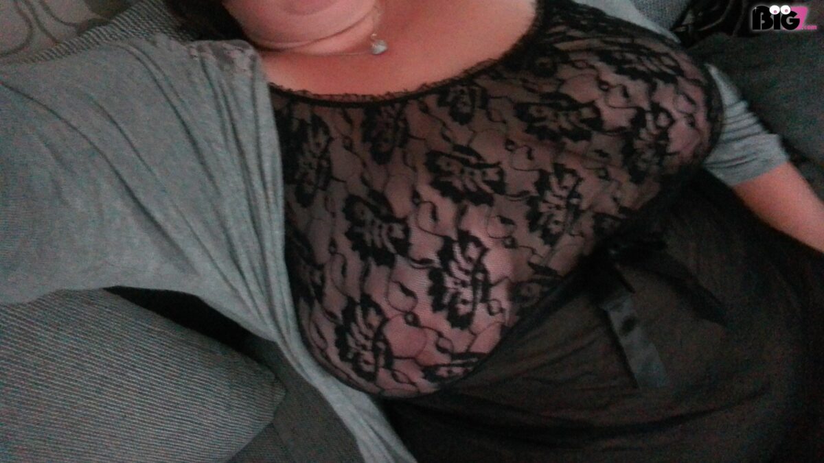 Sarinchen30 - Amateur Porno Darsteller