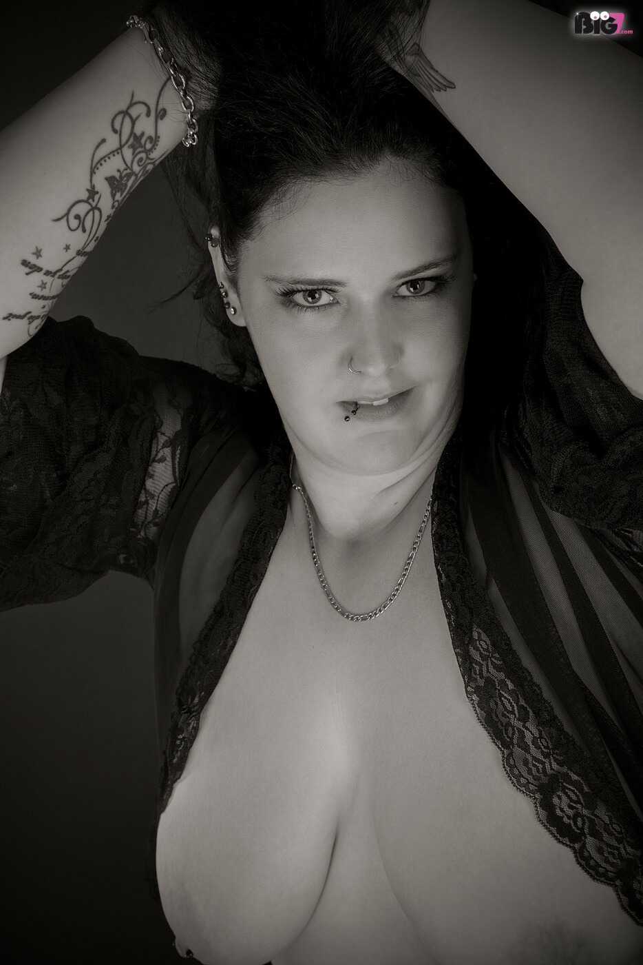 o 645dc791b316d8e710eb1f902248bc8a - JoyceKyra91