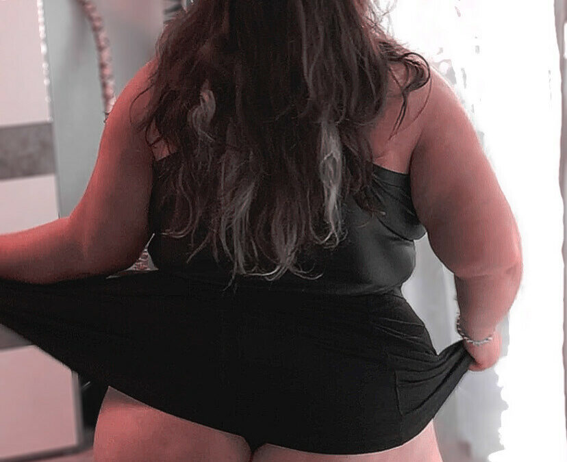 curvyantonia - Amateur Porno Darsteller