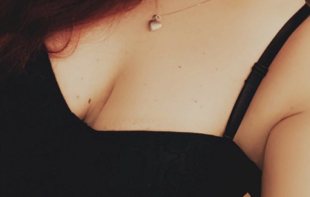 Hey, ich bin 26, frech und curvy.