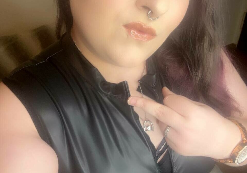 LadyMinu - private Porno Darstellerin-