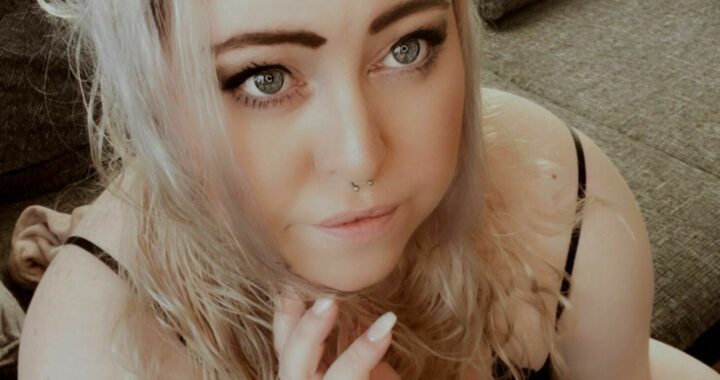 Juliette-Deluxe - Amateur Porno Darsteller