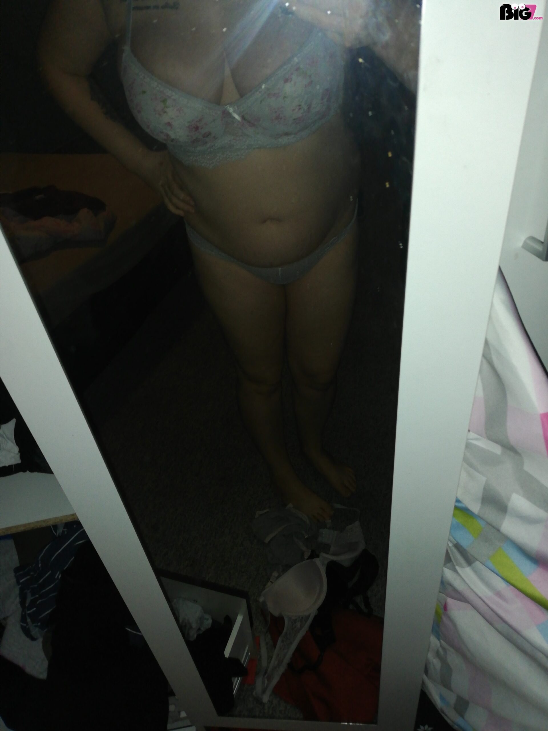 o 738acb5eddd3acaf448152d3e9b79417 scaled - Schlampe995