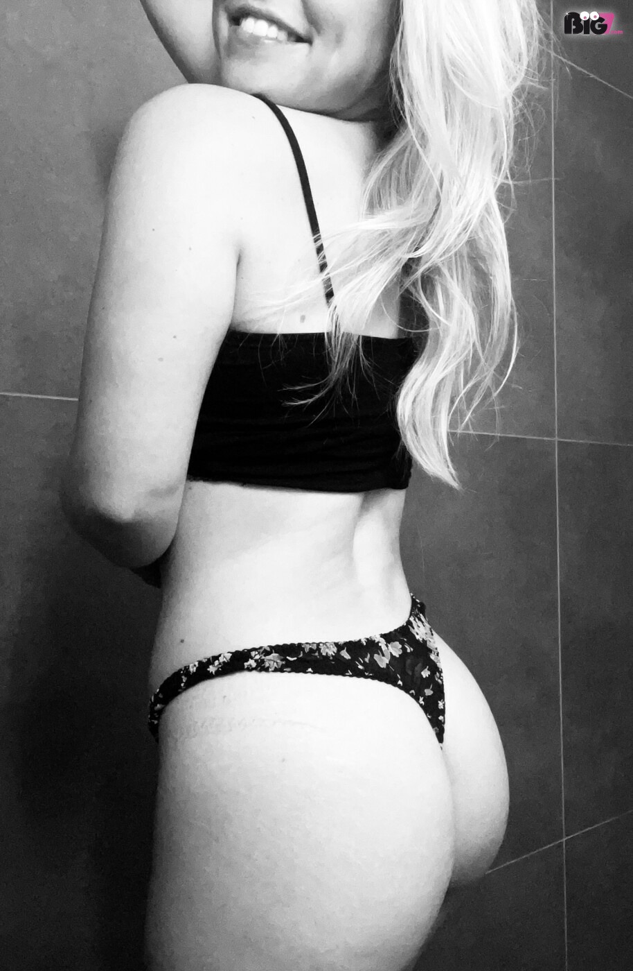MadyStyles22 - private Porno Darstellerin-