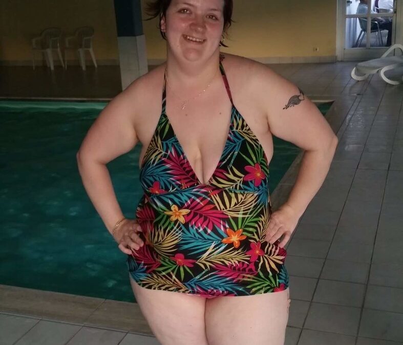 Hotbaby72 - private Porno Darstellerin- 69, Girlfriendsex, Dirtytalk, Analsex, Zungen-Analsex aktiv, Zeigen in der Öffentlichkeit, Sexspielzeuge, Gegenstände einführen, Tittenfick, Rimming (Polecken), Face-Sitting, Eier lecken, Große Schwänze, Große Brüste, Rollenspiele, Dreier , Doktor-Spiele, Natursekt aktiv, Entführungsspiele, Vorführung