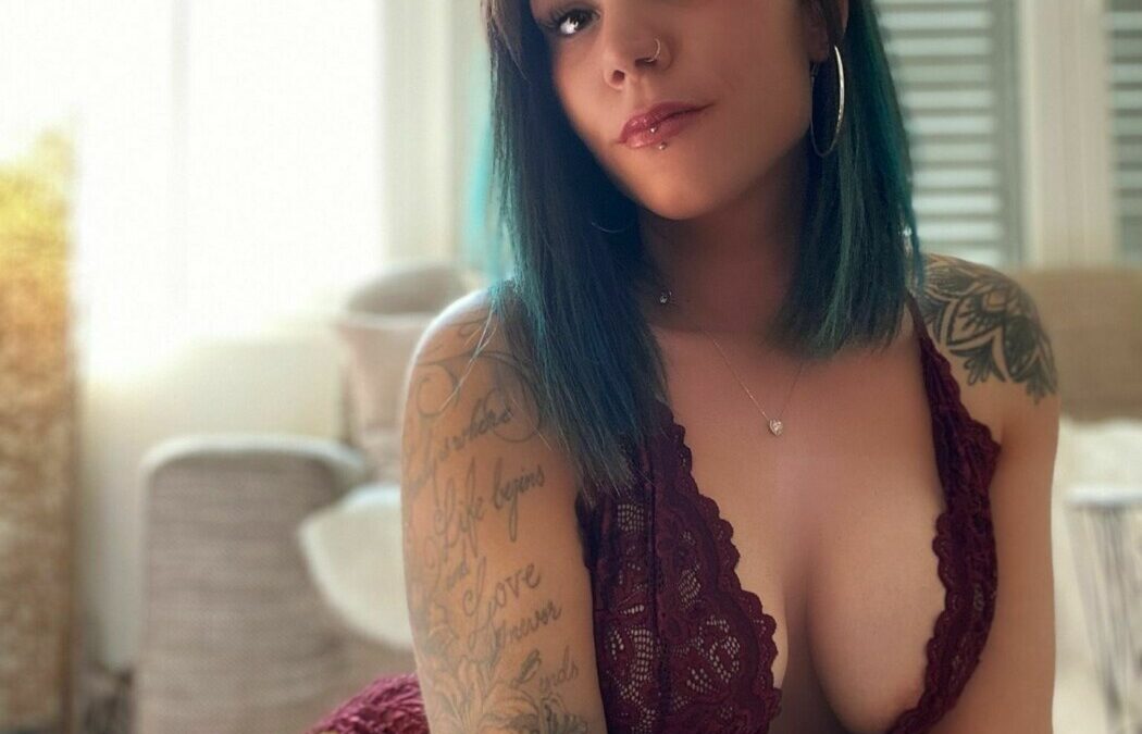 Hi ‍️ ich hoffe ich werde hier viel Spass haben &#xd83e;&#xdd70;&#xd83e;&#xdde8;&#xd83e;&#xdde8;&#xd83e;&#xdde8; Knallst du gern dann willkommen auf meiner seite ich bin eine Singel mami die gerne Abenteuerlustig ist gerne zeige ich dir das ich für alles offen bin freue mich schon auf das Abenteuer mit Dir willst mehr wissen dann schreib mir einfach