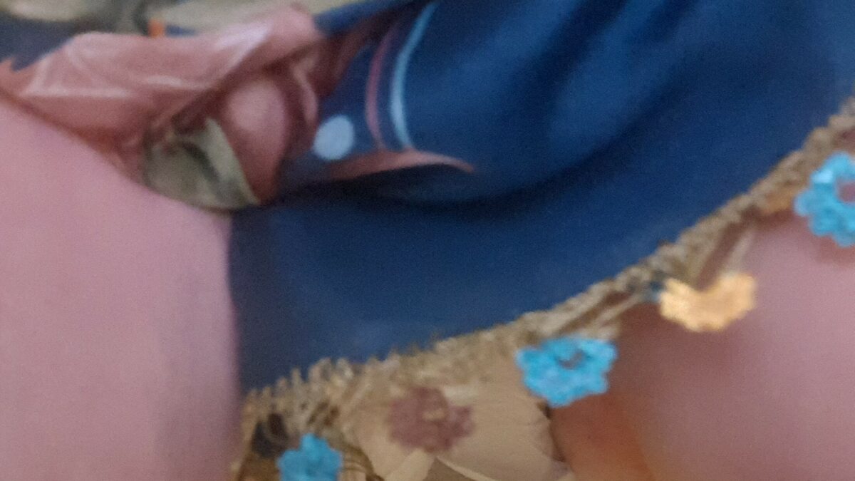 Mathilda - private Porno Darstellerin- 69, Zungen-Analsex aktiv, Sexspielzeuge, Tittenfick, Eier lecken, Gruppensex , Sex-Parties, Doktor-Spiele, Entführungsspiele, Rasur, Schulerziehung