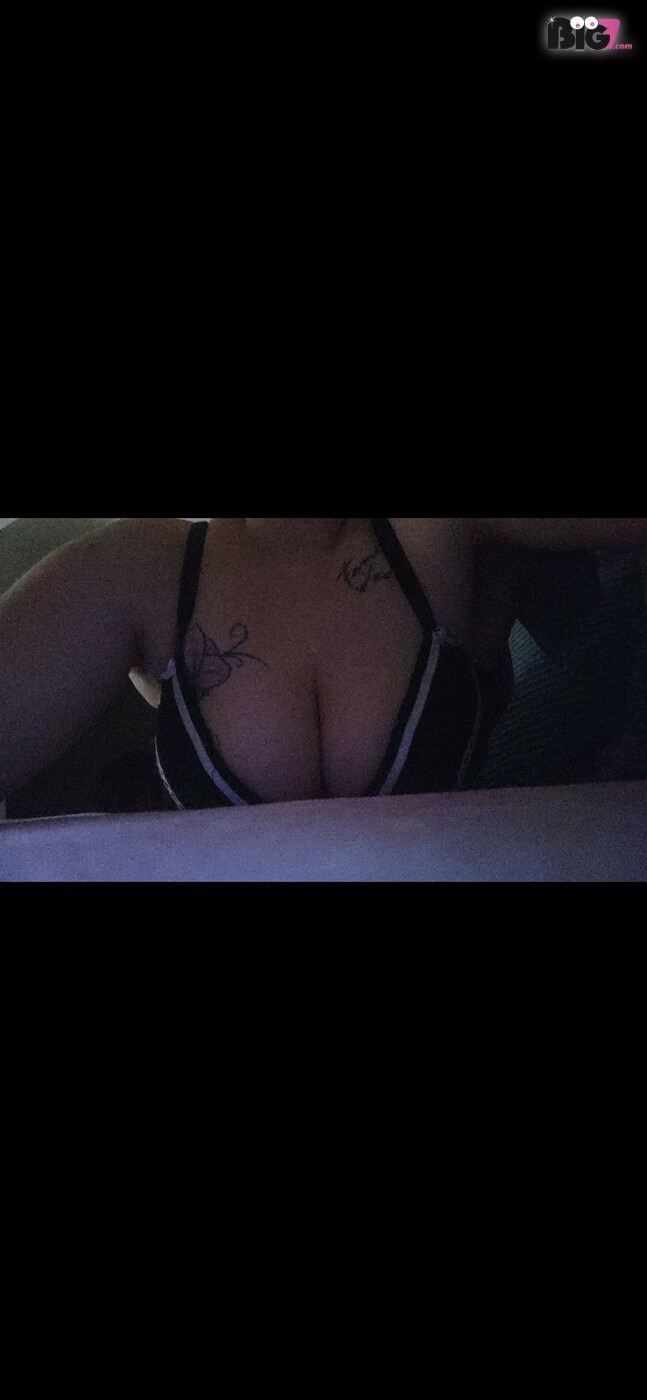 Schön, dass du mich gefunden hast Ich bin saskia ,29 Jahre jung und komme aus Bayern &amp; bin eine echte MILF