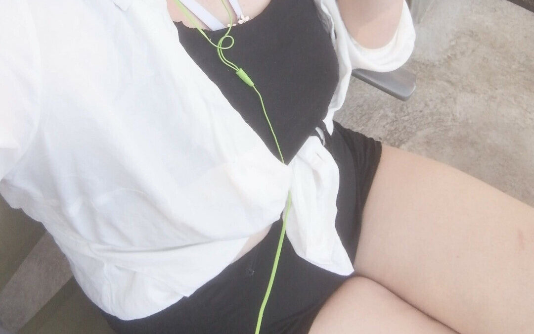 Victoria83 - private Porno Darstellerin- Sexspielzeuge, Tittenfick, Massenbesamung / Bukkake, Deepthroating (Hardcore Blasen), Große Schwänze, Rollenspiele, Sex-Parties, Doktor-Spiele, Devote Rollen, Demütigung, Bondage, Rohrstockerziehungen, Spanking, Versklavung passiv, Verhöre