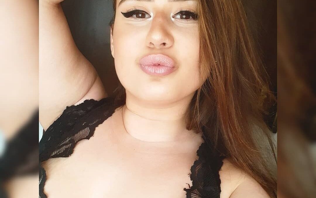 DevilDeryaa - Amateur Porno Darsteller