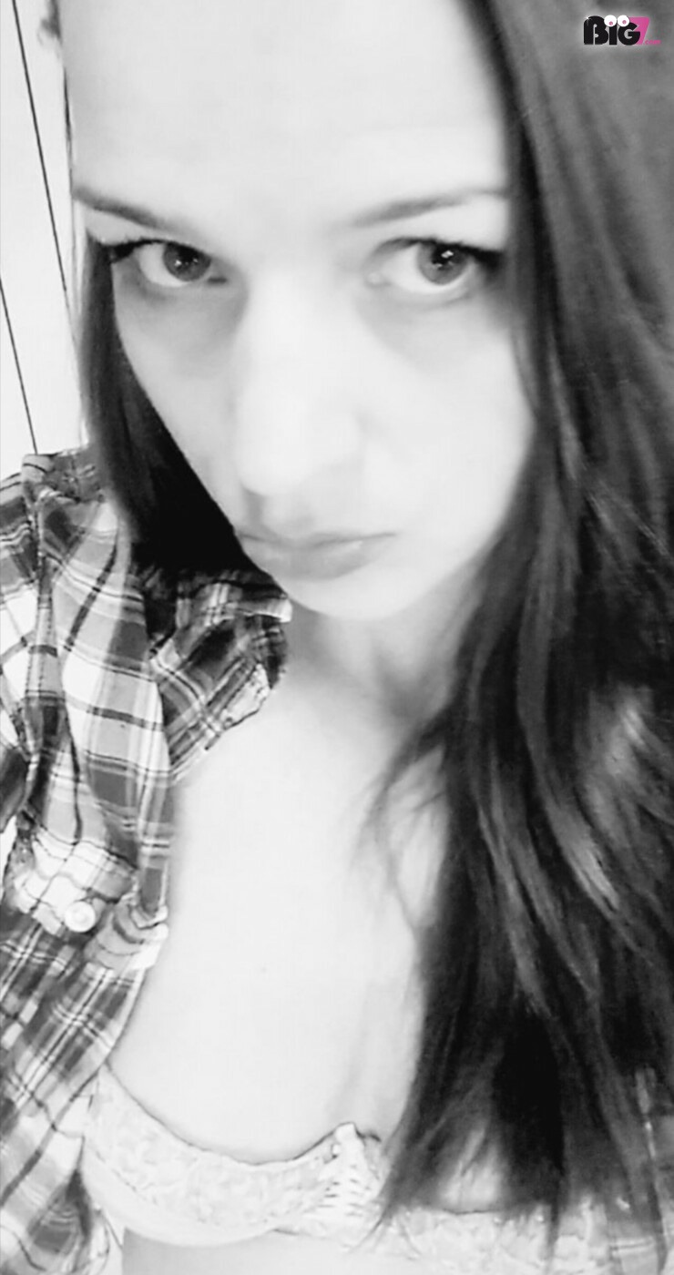 o 983b9f2badde9f10cbc67f77e2feff86 - Caroli