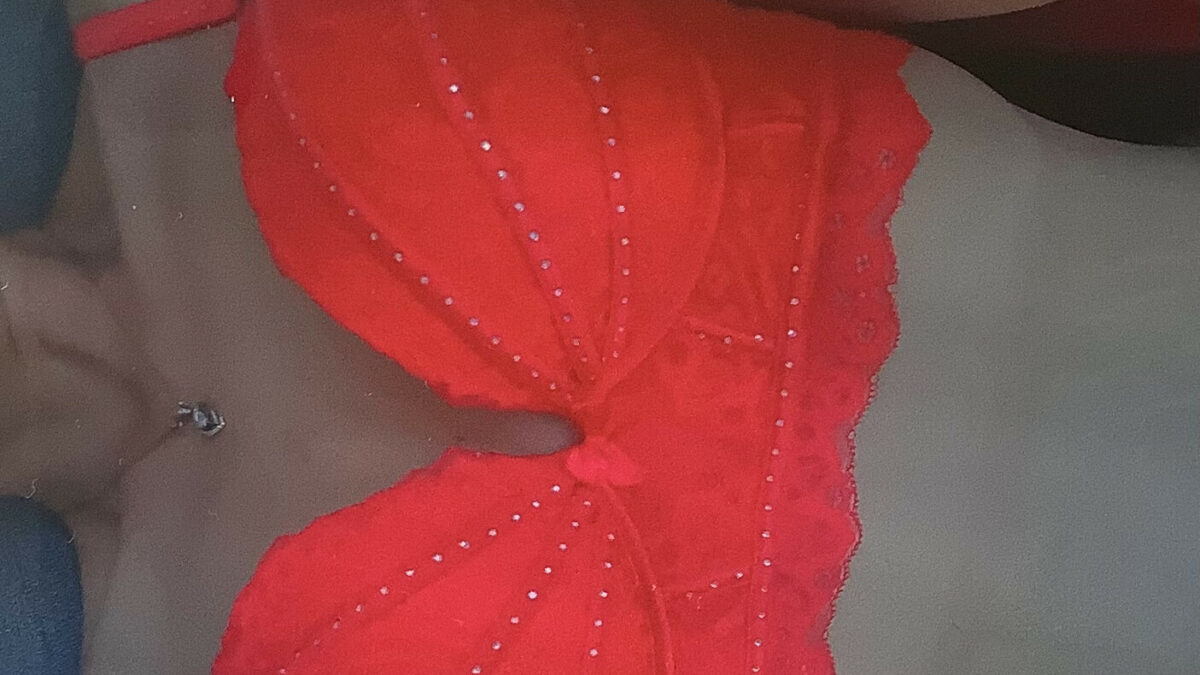 Dieimmerwill - private Porno Darstellerin- 69, Dirtytalk, Analsex, Zeigen in der Öffentlichkeit, Sexspielzeuge, Tittenfick, Gesichtsbesamung, Eier lecken, Rollenspiele, Dreier , Sex-Parties, Nylon-Strapserotik, High-Heels, Fuß-Fetisch, Lack,Leder, Latex, Devote Rollen, Dominante Rollen, Bondage