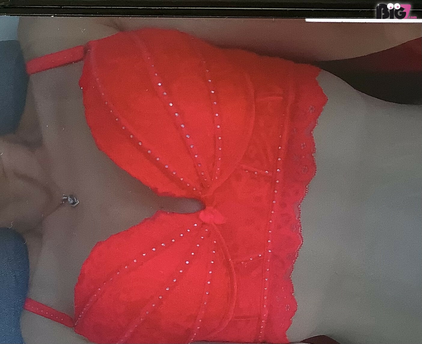 Dieimmerwill - private Porno Darstellerin- 69, Dirtytalk, Analsex, Zeigen in der Öffentlichkeit, Sexspielzeuge, Tittenfick, Gesichtsbesamung, Eier lecken, Rollenspiele, Dreier , Sex-Parties, Nylon-Strapserotik, High-Heels, Fuß-Fetisch, Lack,Leder, Latex, Devote Rollen, Dominante Rollen, Bondage