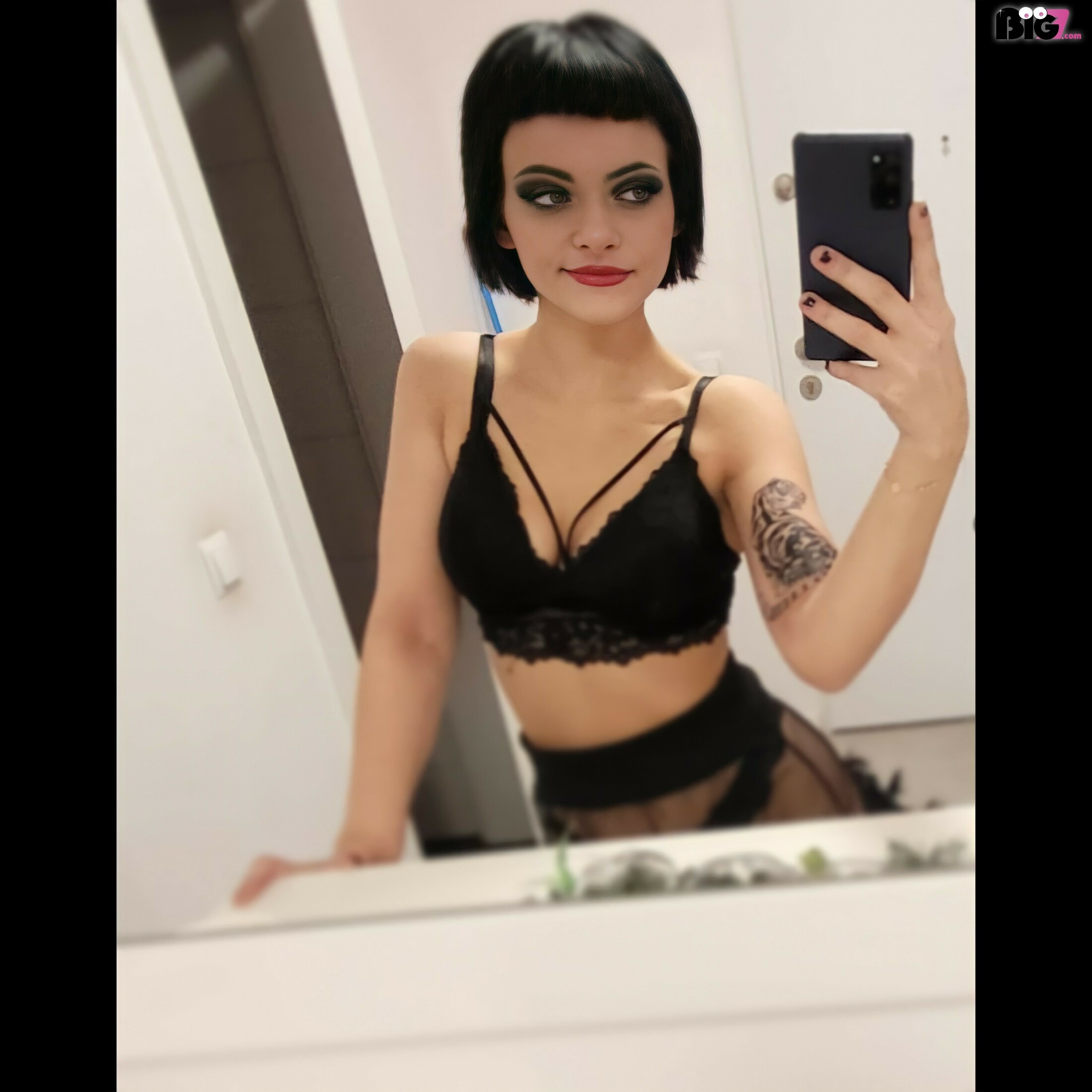 o af3ef827087572a16d5db4d1e17eaeae - VicyJoy