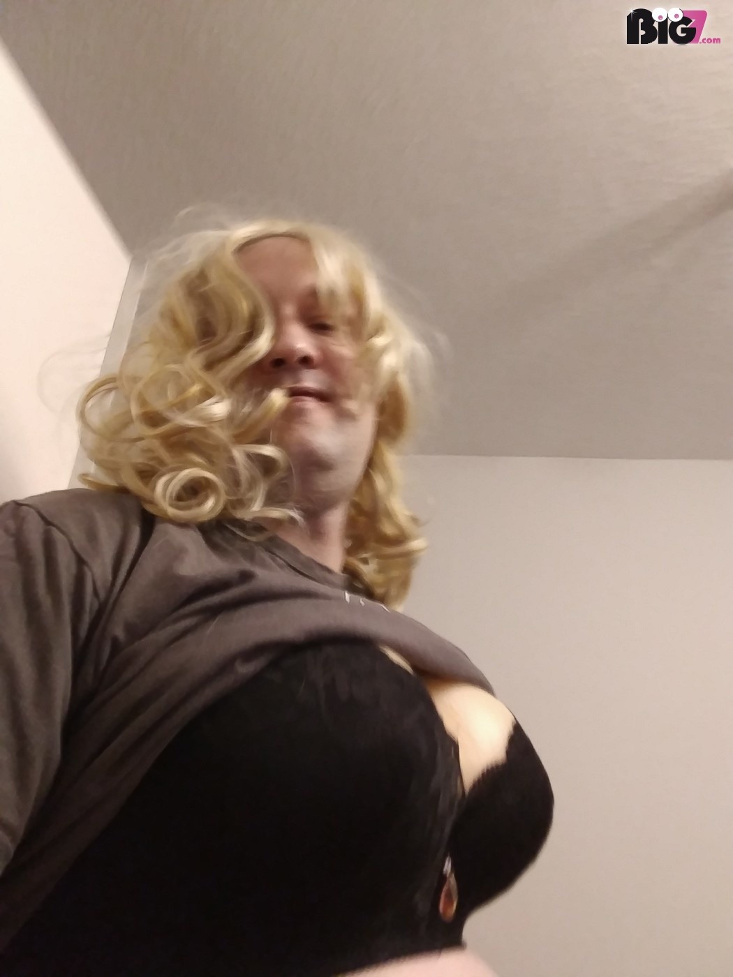 o b815f7a4dc638490ffc77e4532d7da65 - julia37
