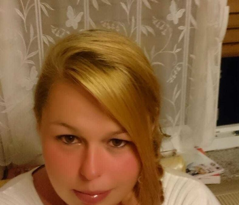 Ellibelli87 - Amateur Porno Darsteller