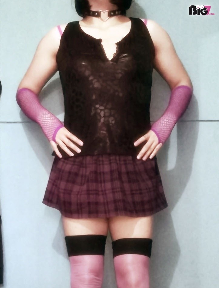 o befbfa6a3b0bedb699935100c6c8e6e2 - Sissy-Chantal